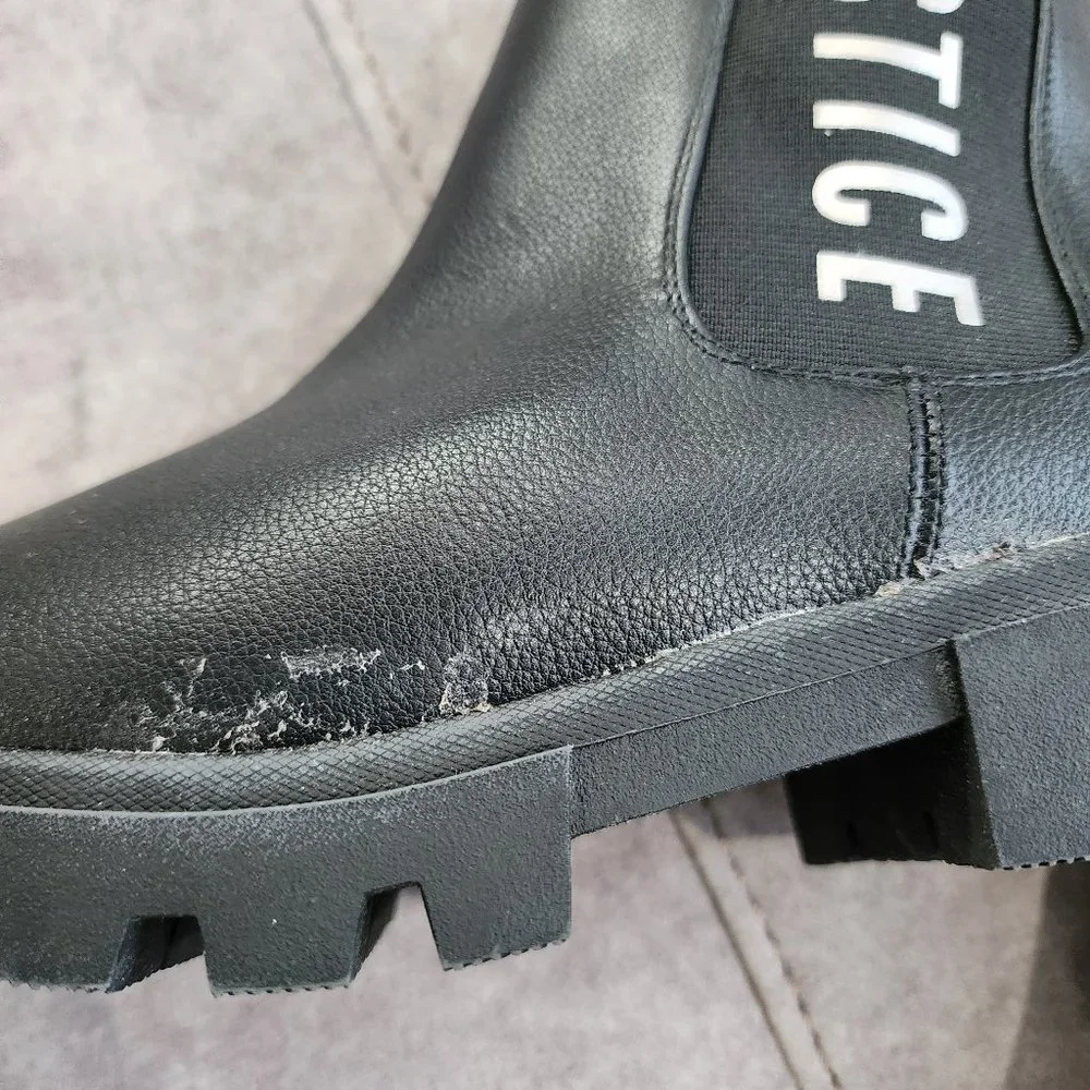 NWT Justice Big Girl Lug Bottom Chelsea Boot Size 6